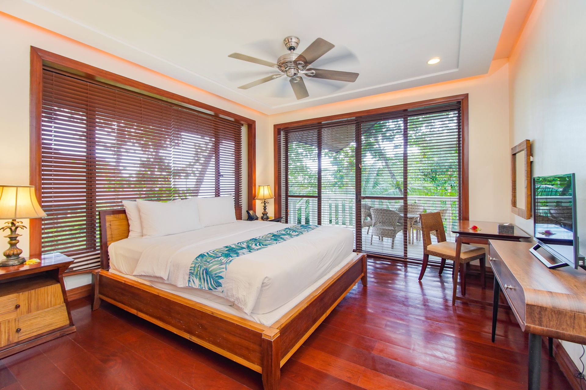Casitas Oceanview Suite