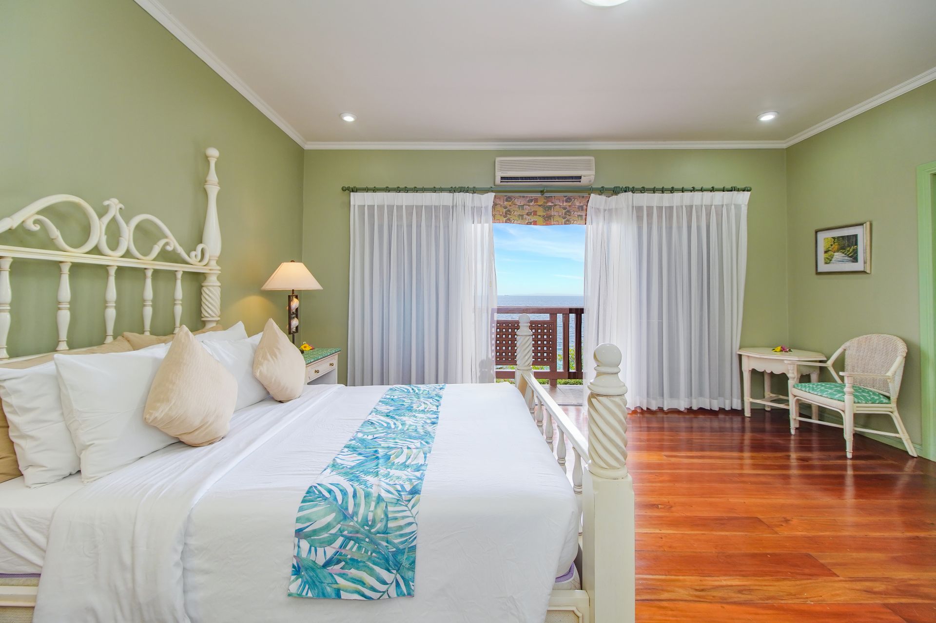 Presidential Oceanfront Villa(4)